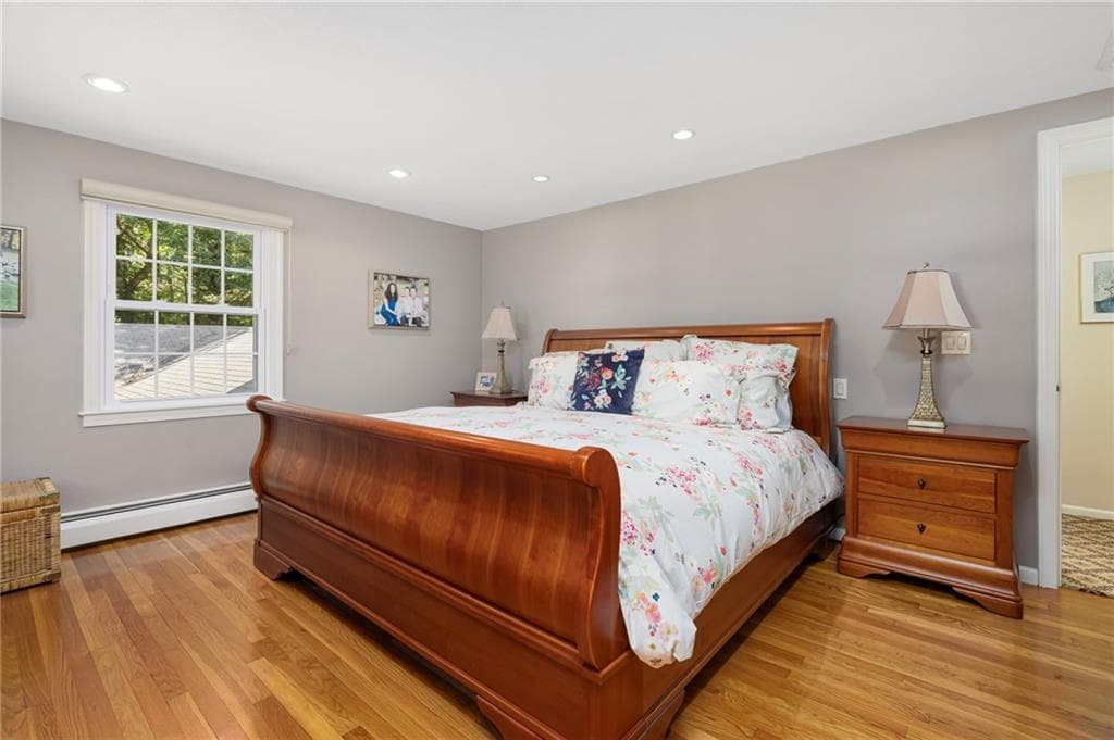 Single Family Residence at 90 Jefferson Drive, East Greenwich, photo 25 of 46