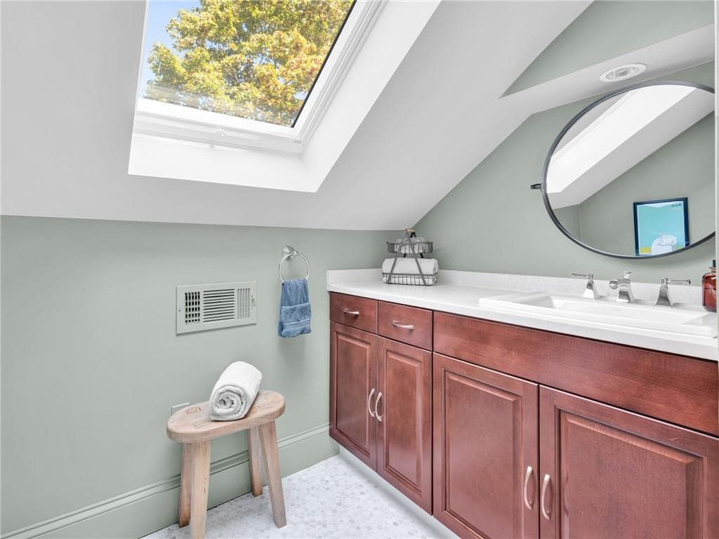 Condominium at 262 260 President Avenue UNIT 262, Providence, photo 32 of 43