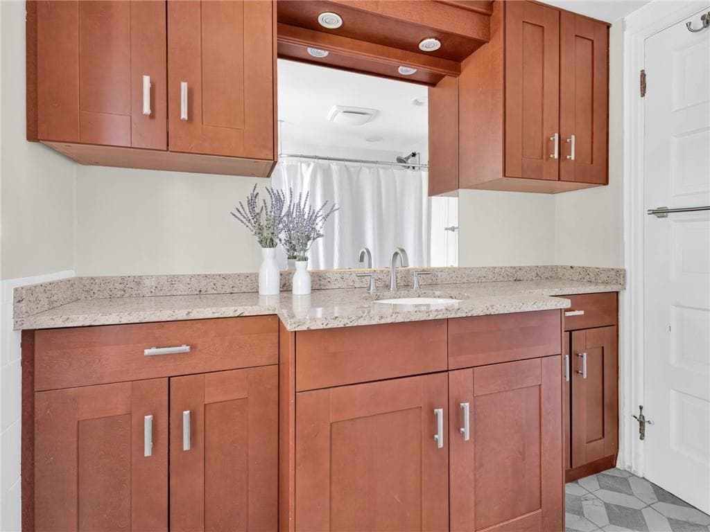 Condominium at 262 260 President Avenue UNIT 262, Providence, photo 28 of 43
