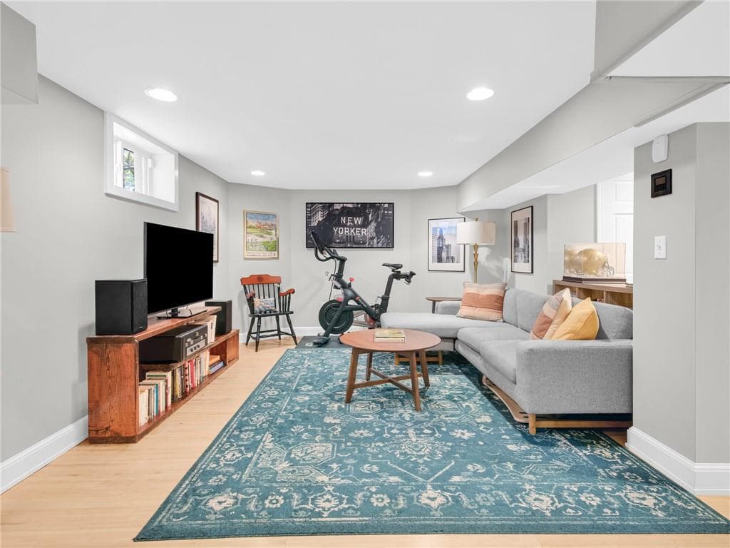 Condominium at 262 260 President Avenue UNIT 262, Providence, photo 34 of 43