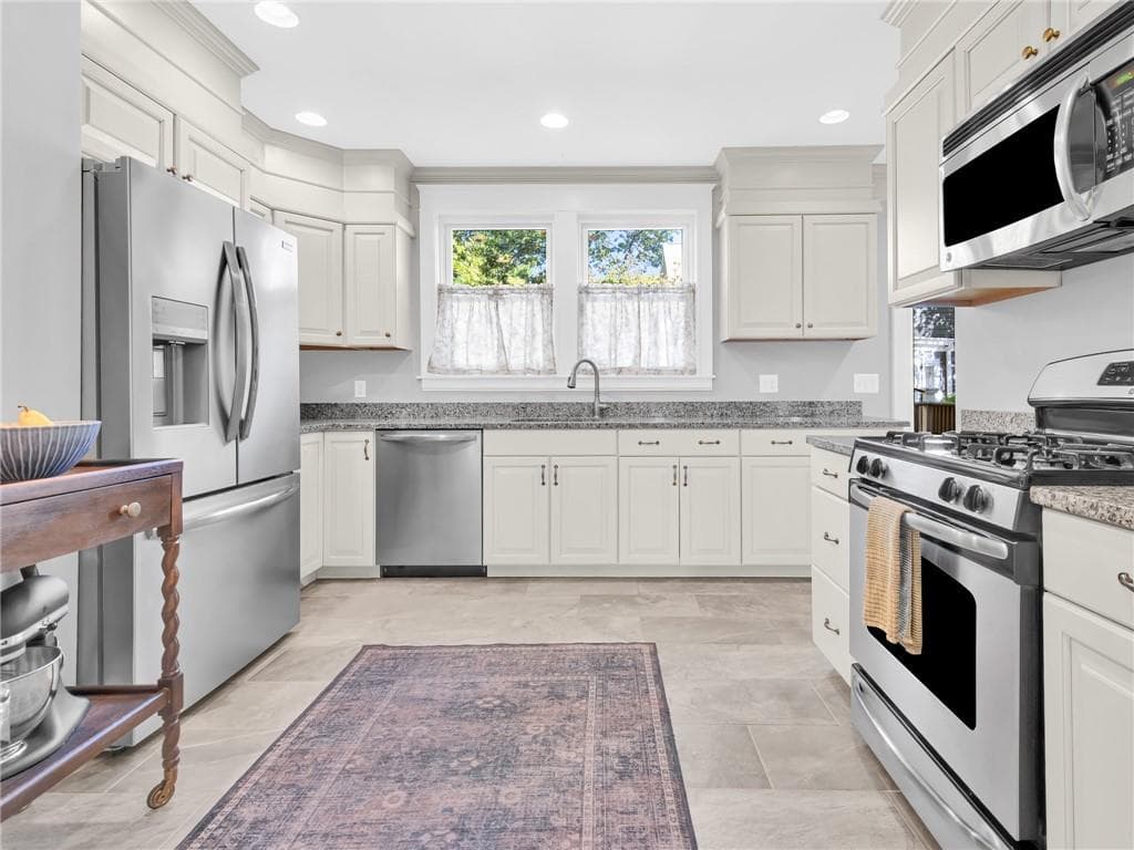Condominium at 262 260 President Avenue UNIT 262, Providence, photo 15 of 43
