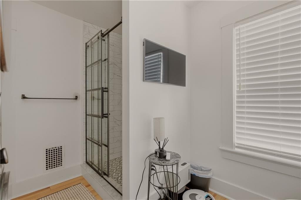 Condominium at 23 Pell Street, Newport, photo 32 of 48