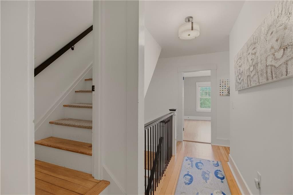 Condominium at 23 Pell Street, Newport, photo 40 of 48