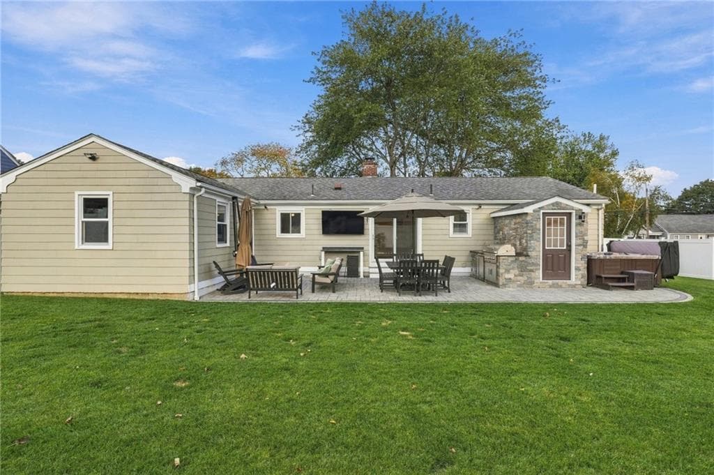 Single Family Residence at 12 Peach Blossom Lane, Smithfield, photo 27 of 46