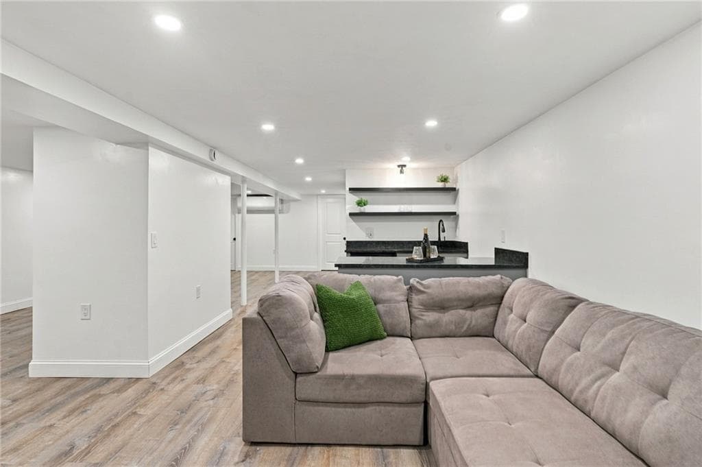 Single Family Residence at 12 Peach Blossom Lane, Smithfield, photo 16 of 46