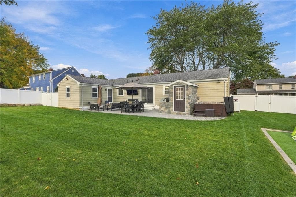 Single Family Residence at 12 Peach Blossom Lane, Smithfield, photo 26 of 46