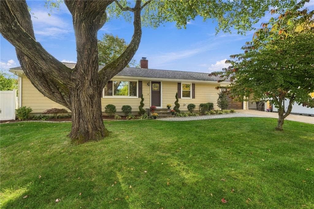 Single Family Residence at 12 Peach Blossom Lane, Smithfield, photo 32 of 46