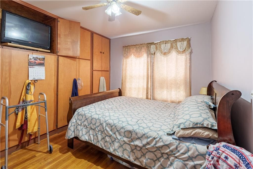 Multi Family at 712 714 East Avenue, Pawtucket, photo 30 of 33