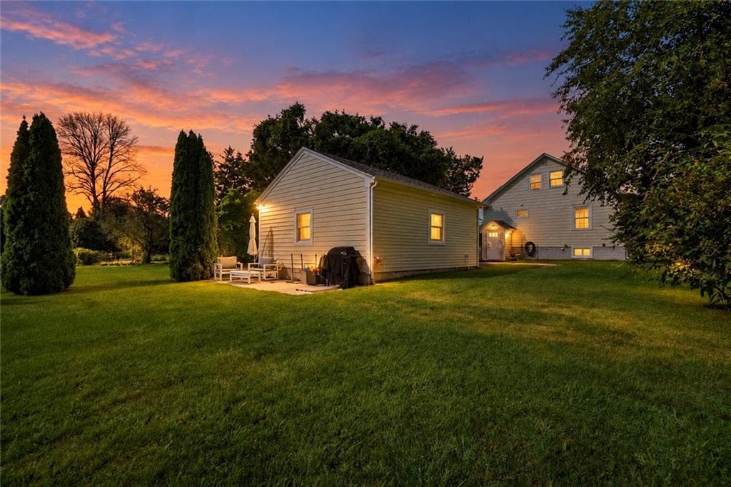 Single Family Residence at 520 Middle Highway, Barrington, photo 5 of 40