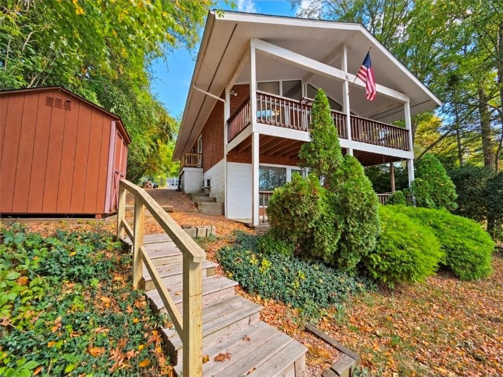 Single Family Residence at 39 Thurston Drive, Hopkinton, photo 17 of 50
