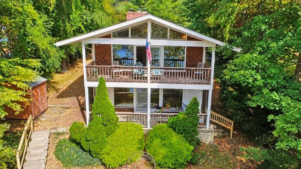 39 Thurston Drive