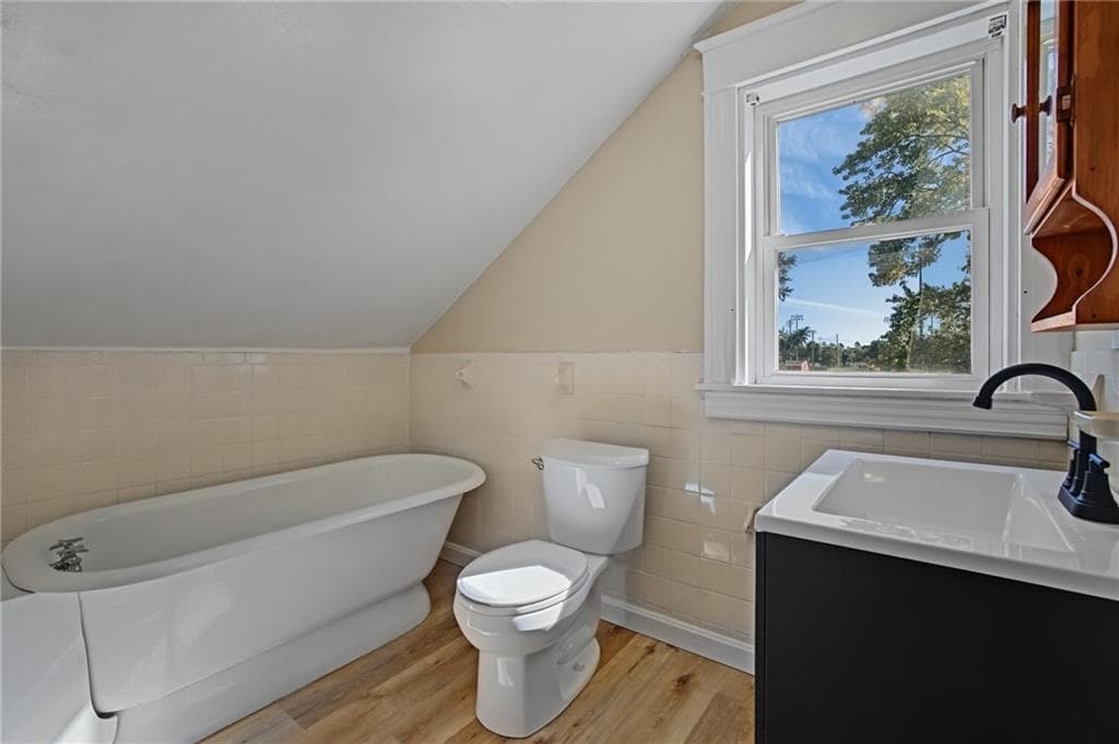 Single Family Residence at 156 Putnam Street, East Providence, photo 15 of 27