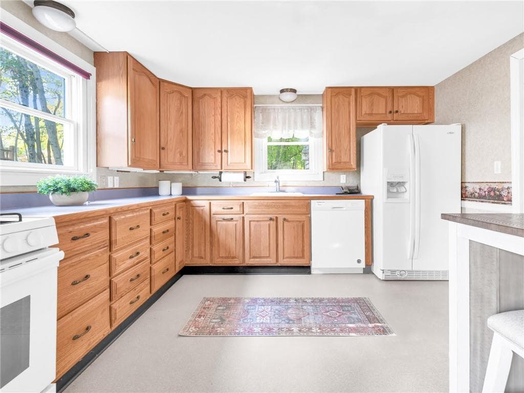 Single Family Residence at 15 Welcome Road, Smithfield, photo 13 of 29