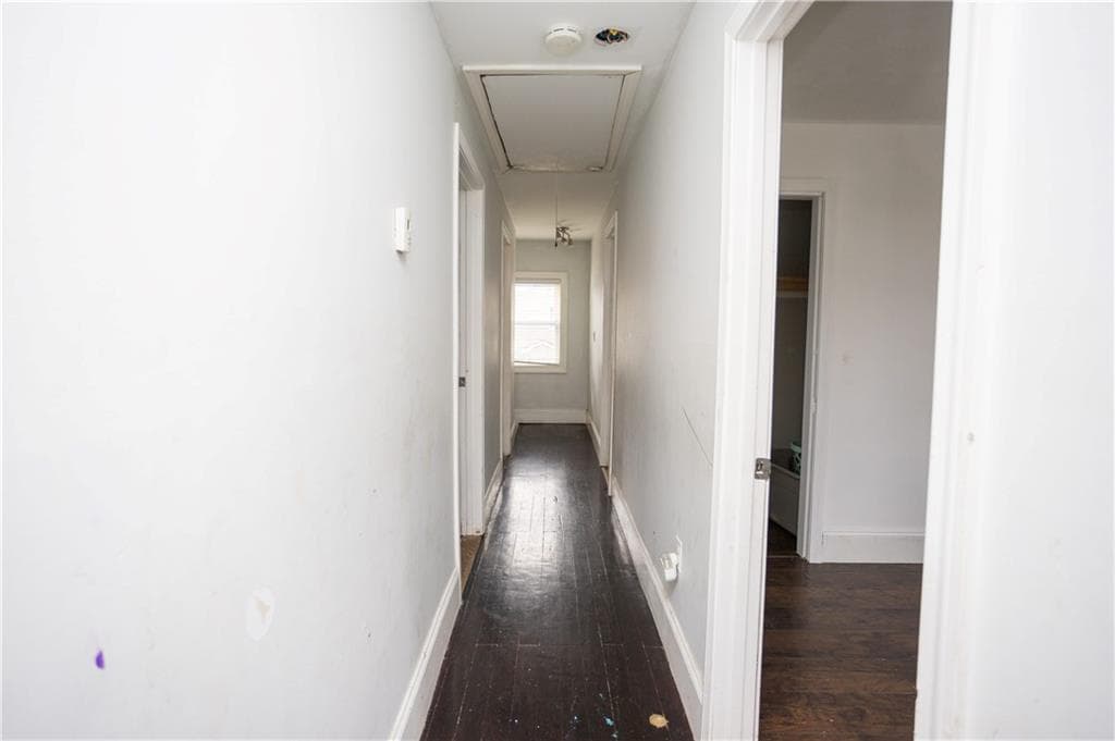 Single Family Residence at 28 Yorkshire Street, Providence, photo 30 of 45