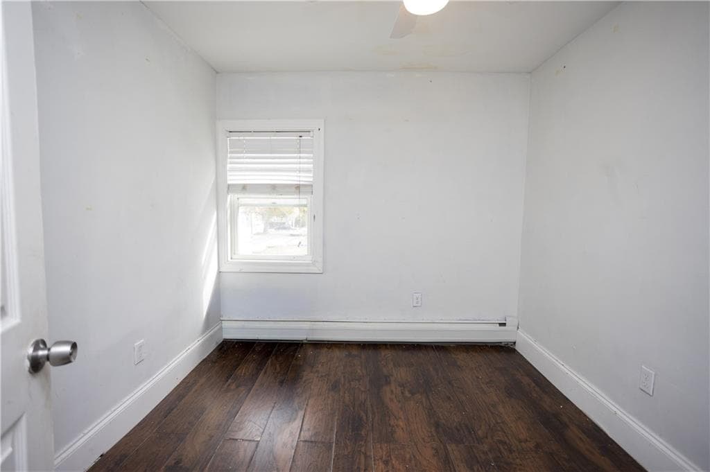 Single Family Residence at 28 Yorkshire Street, Providence, photo 21 of 45