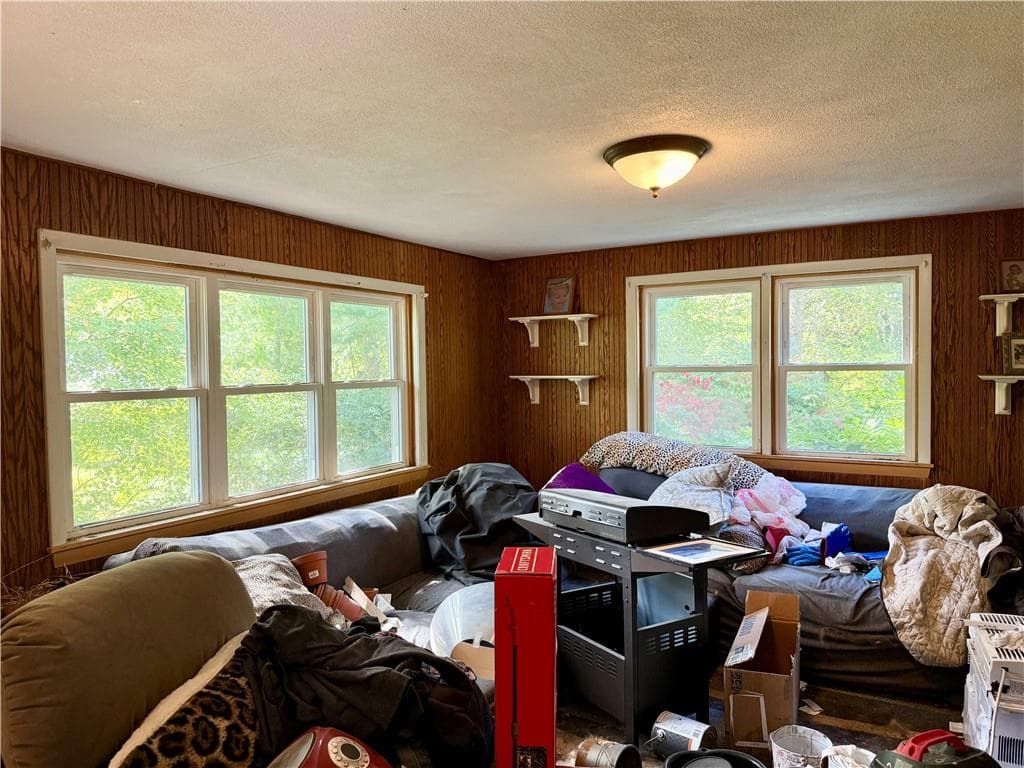 Single Family Residence at 252 Juniper Road, South Kingstown, photo 6 of 26