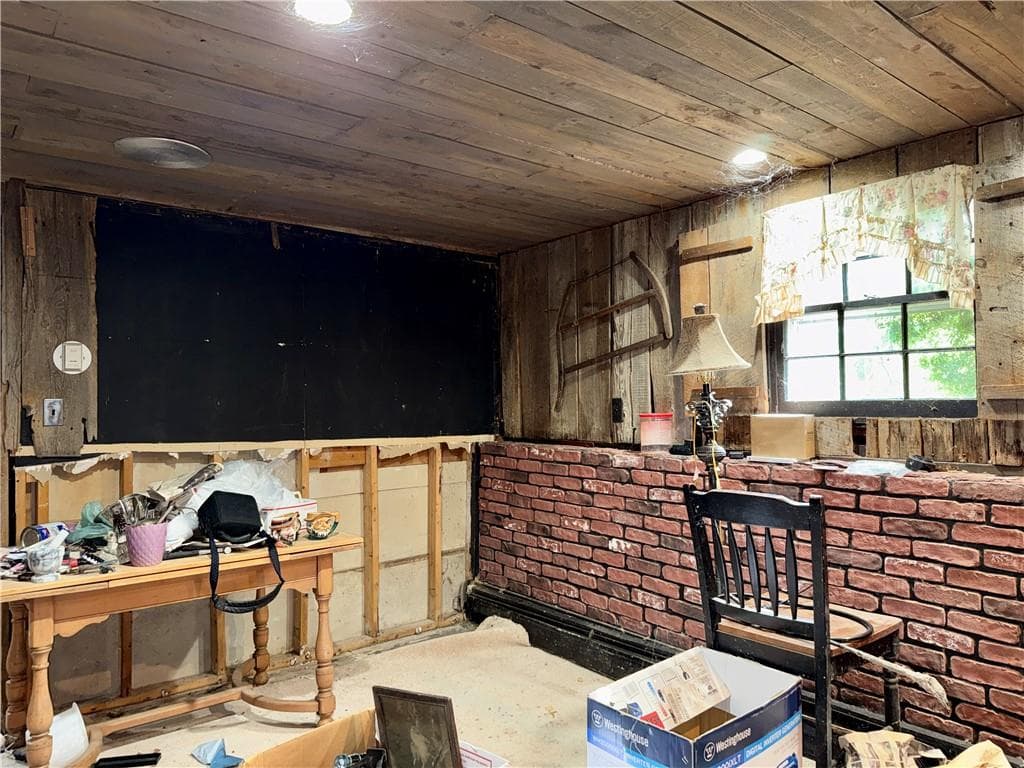 Single Family Residence at 252 Juniper Road, South Kingstown, photo 16 of 26