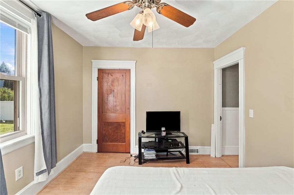 Single Family Residence at 1 Oliver Street, Smithfield, photo 11 of 30