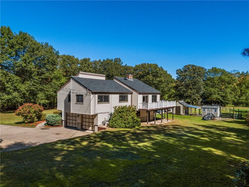 Single Family Residence at 37 Forrestal Drive, Westerly, photo 4 of 42