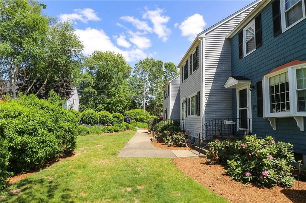 Condominium at 1175 Diamond Hill Road UNIT 302, Woonsocket, photo 3 of 37