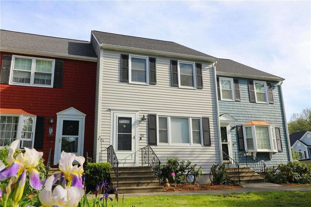 1175 Diamond Hill Road UNIT 302