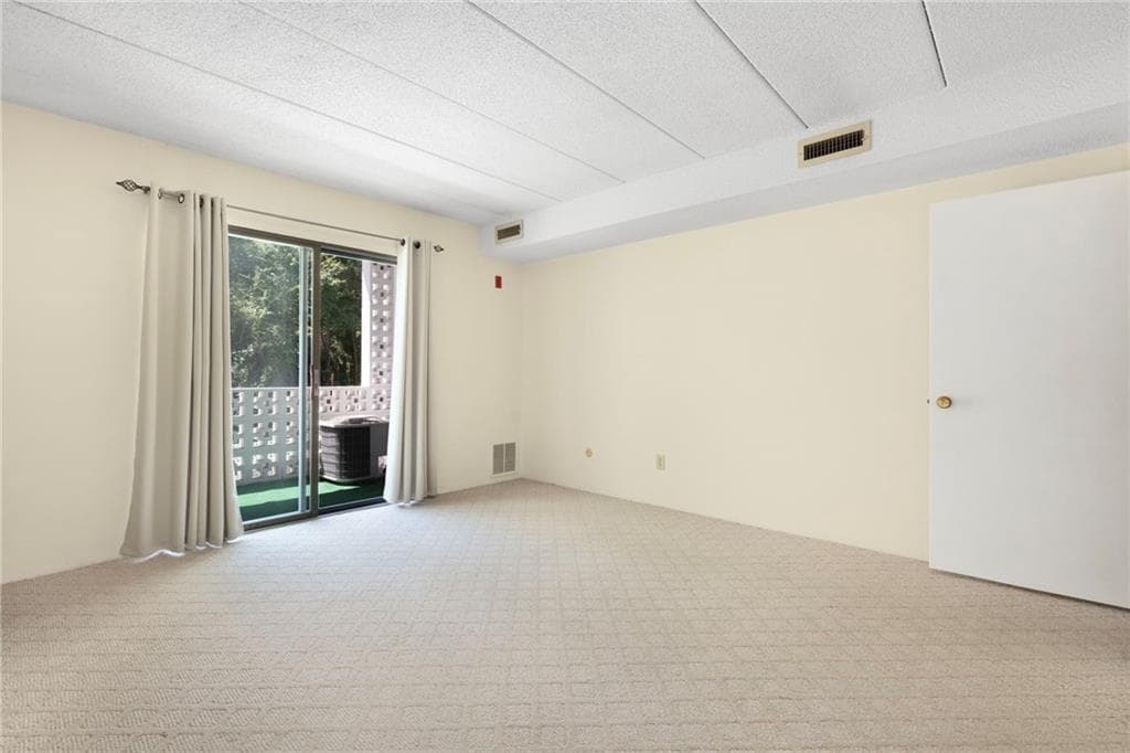 Condominium at 143 Hoffman Avenue UNIT 205, Cranston, photo 13 of 28