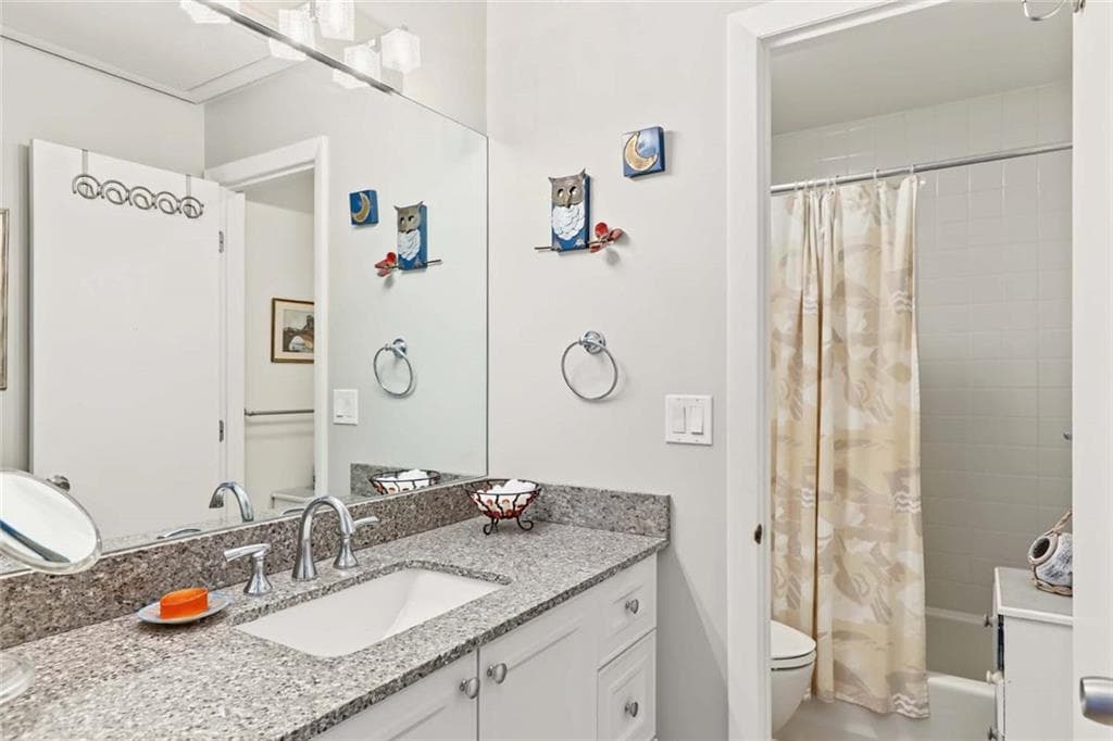 Condominium at 74 Sea Breeze Lane, Bristol, photo 26 of 41