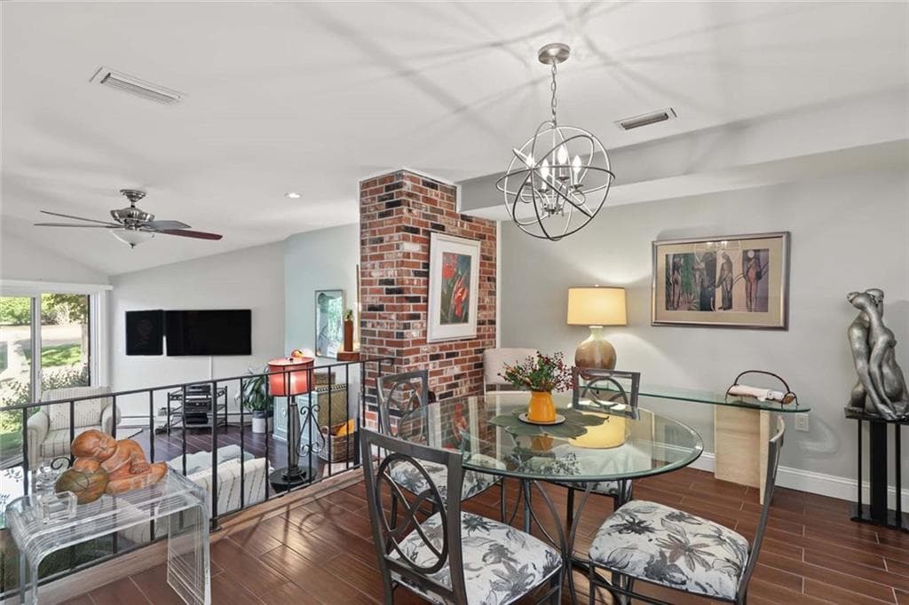 Condominium at 74 Sea Breeze Lane, Bristol, photo 7 of 41