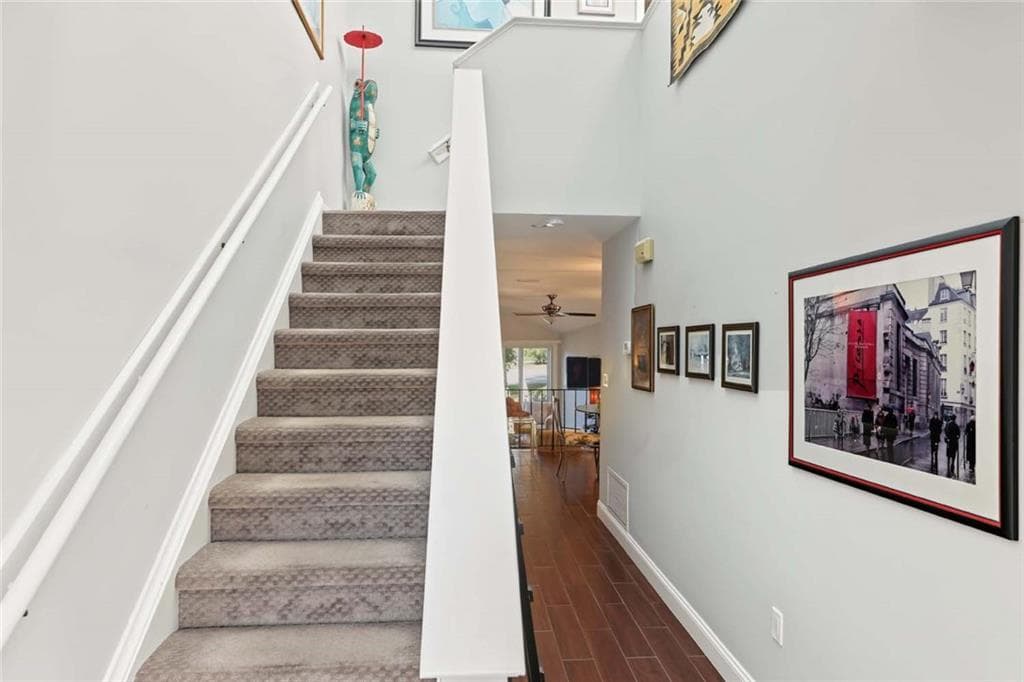 Condominium at 74 Sea Breeze Lane, Bristol, photo 19 of 41
