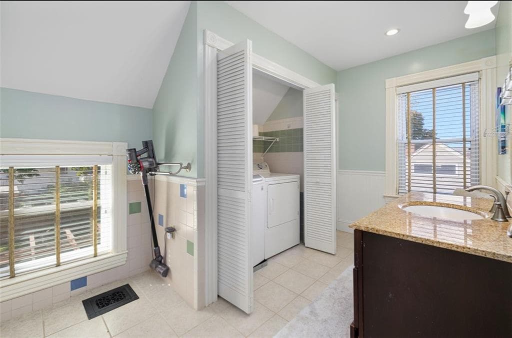 Single Family Residence at 230 Martin Street, East Providence, photo 22 of 39