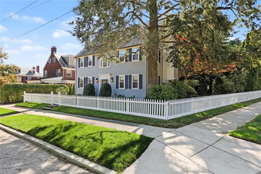Single Family Residence at 11 Intervale Road, Providence, photo 2 of 50