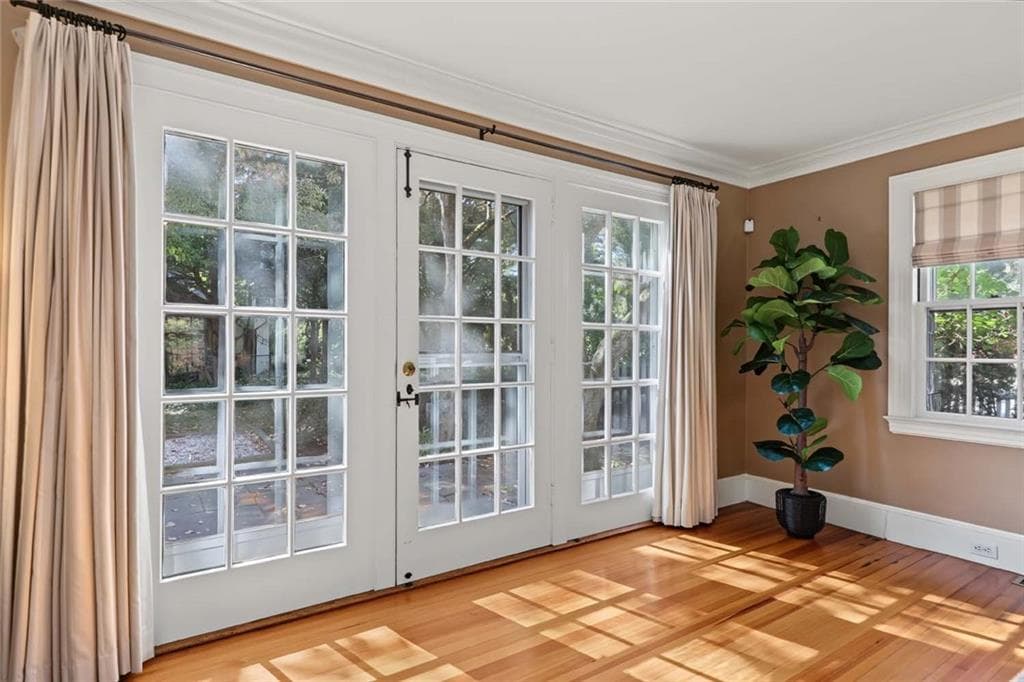 Single Family Residence at 11 Intervale Road, Providence, photo 11 of 50