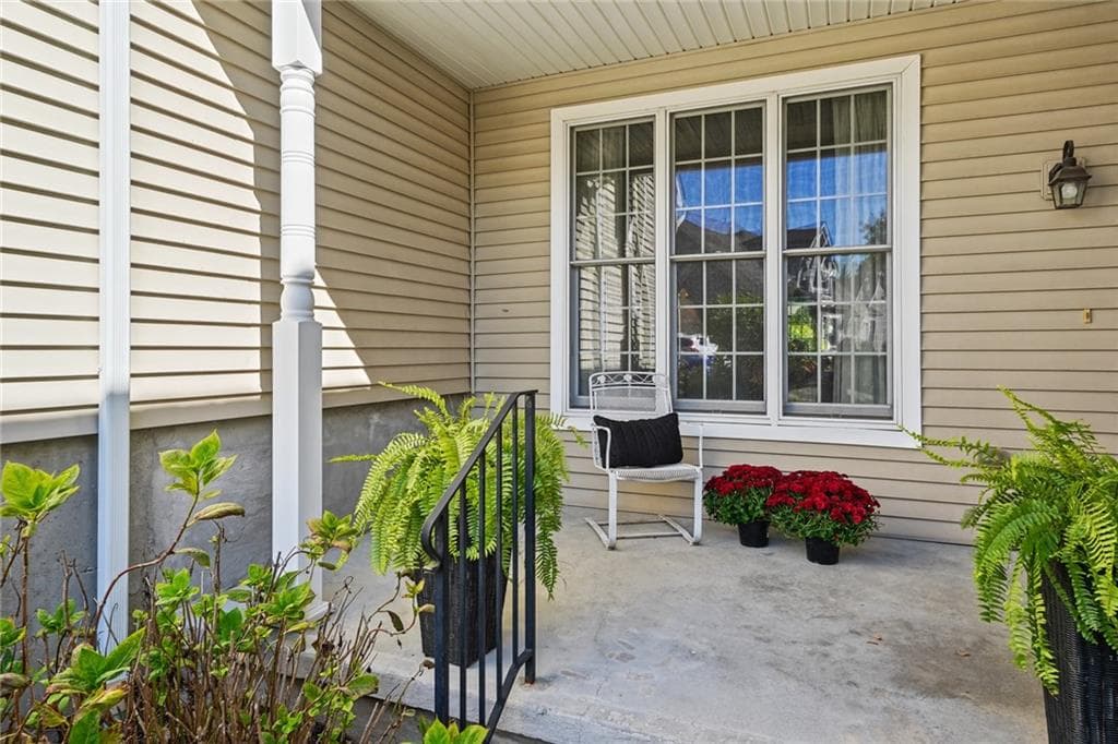 Condominium at 16 Starling Way, West Warwick, photo 32 of 42