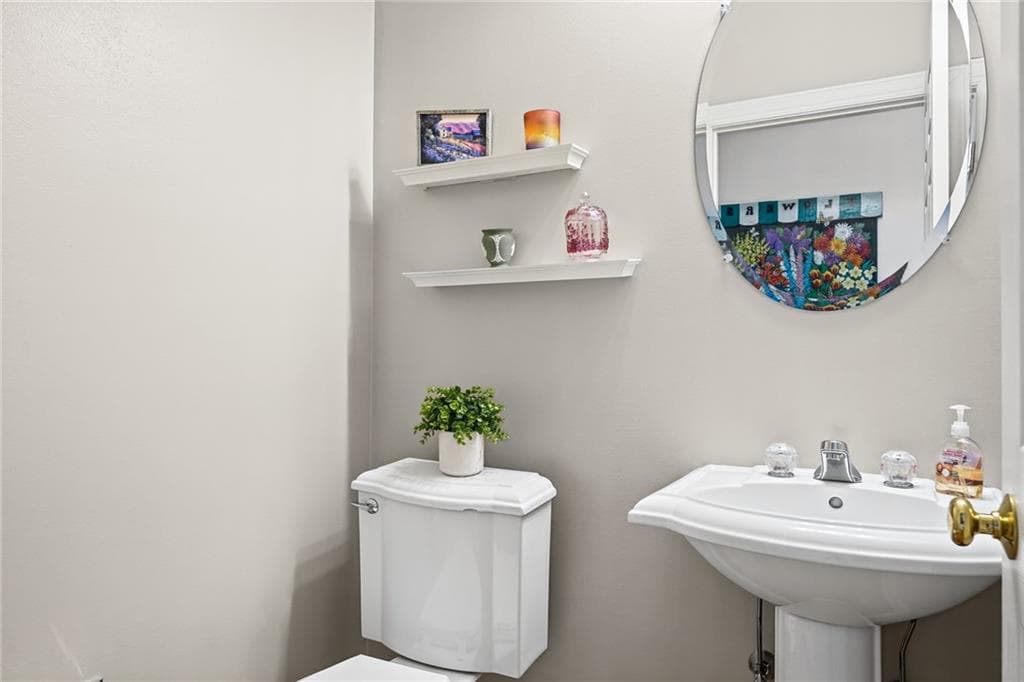 Condominium at 16 Starling Way, West Warwick, photo 9 of 42
