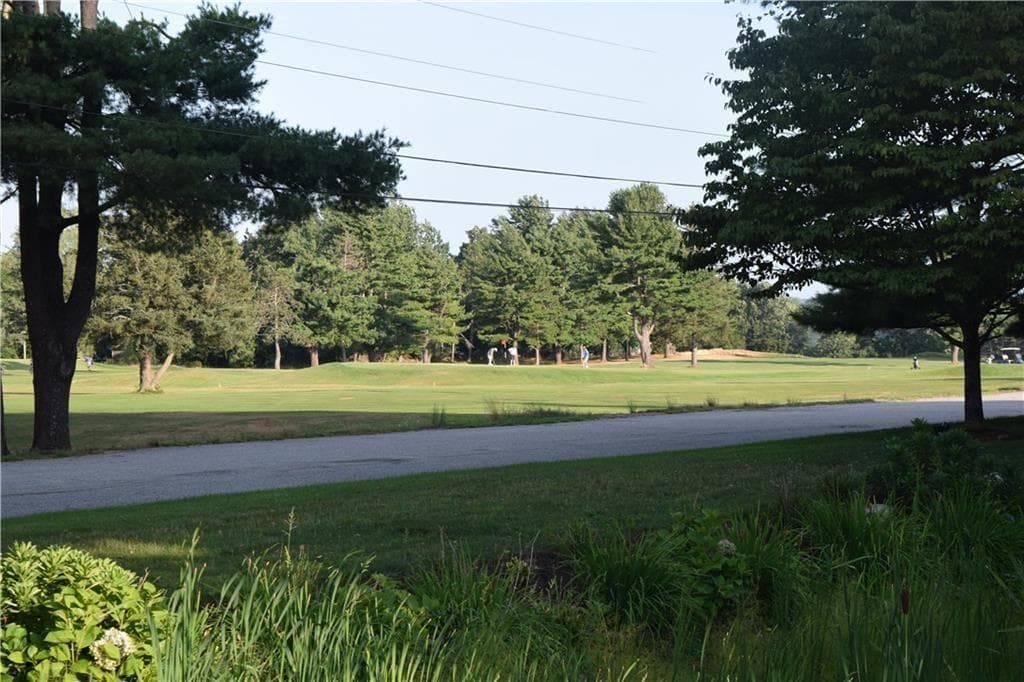 Condominium at 16 Starling Way, West Warwick, photo 35 of 42