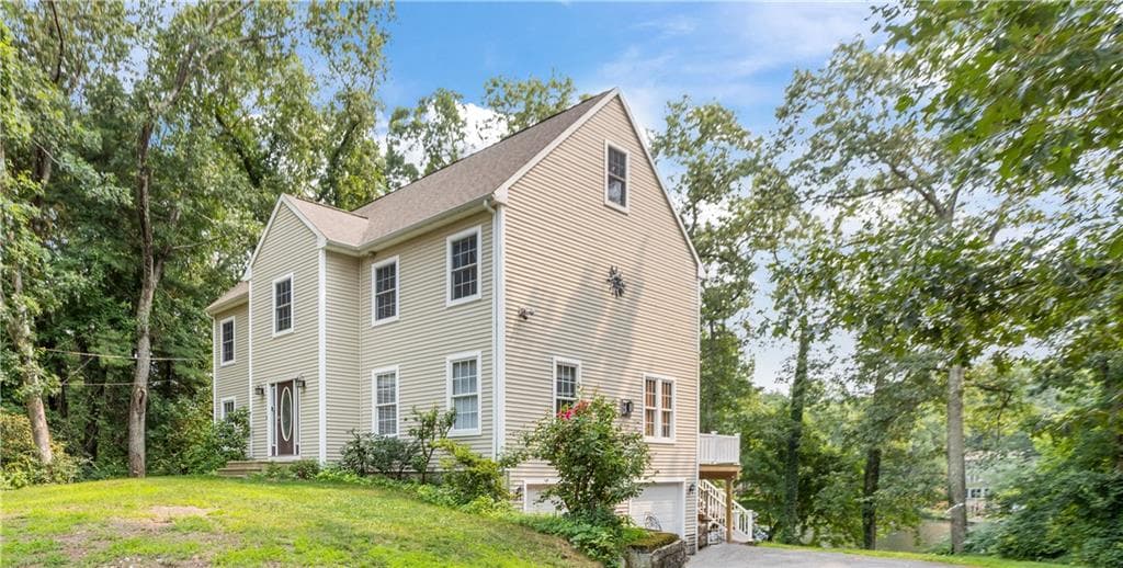 Single Family Residence at 22 Breezy Knoll Road, Smithfield, photo 2 of 48