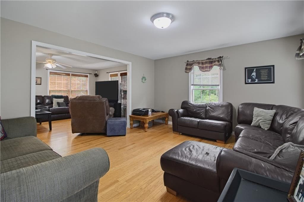 Single Family Residence at 22 Breezy Knoll Road, Smithfield, photo 16 of 48