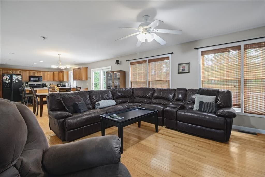 Single Family Residence at 22 Breezy Knoll Road, Smithfield, photo 12 of 48