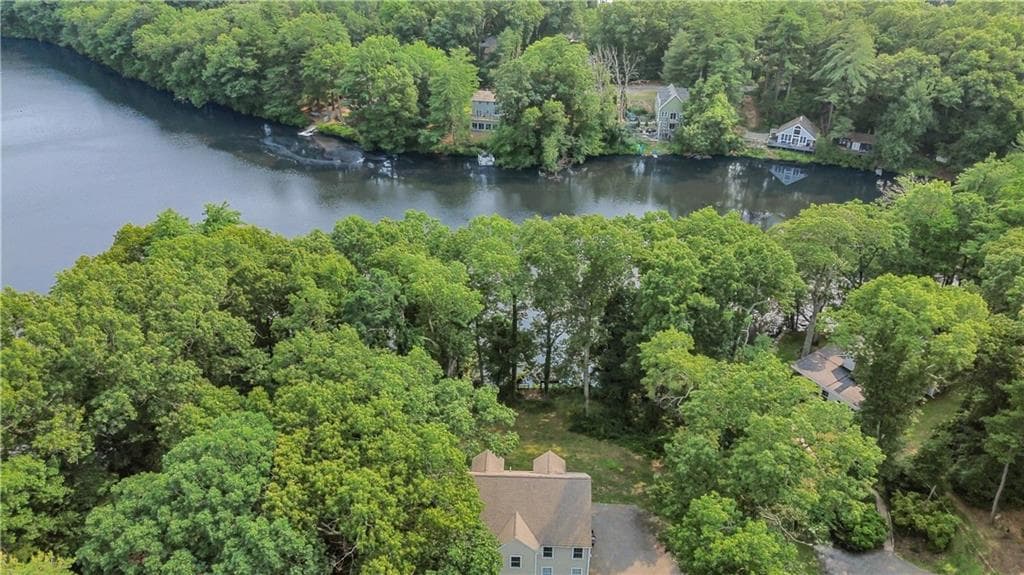 Single Family Residence at 22 Breezy Knoll Road, Smithfield, photo 3 of 48