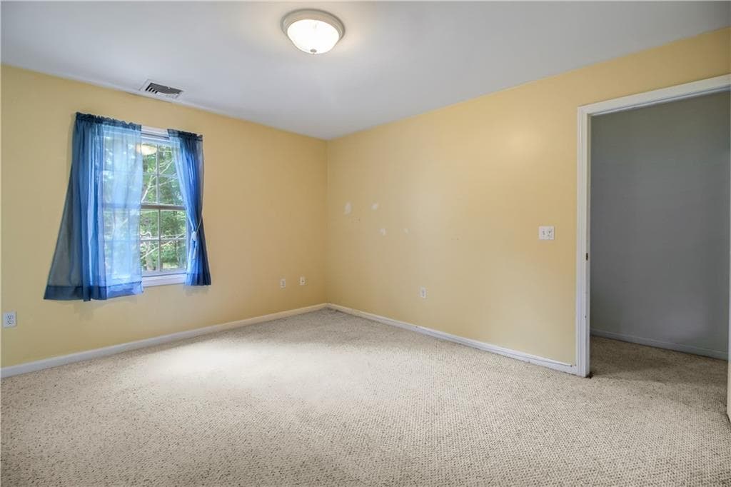 Single Family Residence at 22 Breezy Knoll Road, Smithfield, photo 31 of 48