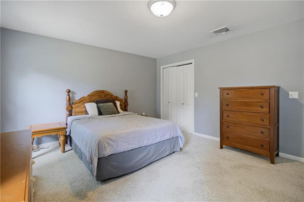 Single Family Residence at 22 Breezy Knoll Road, Smithfield, photo 29 of 48