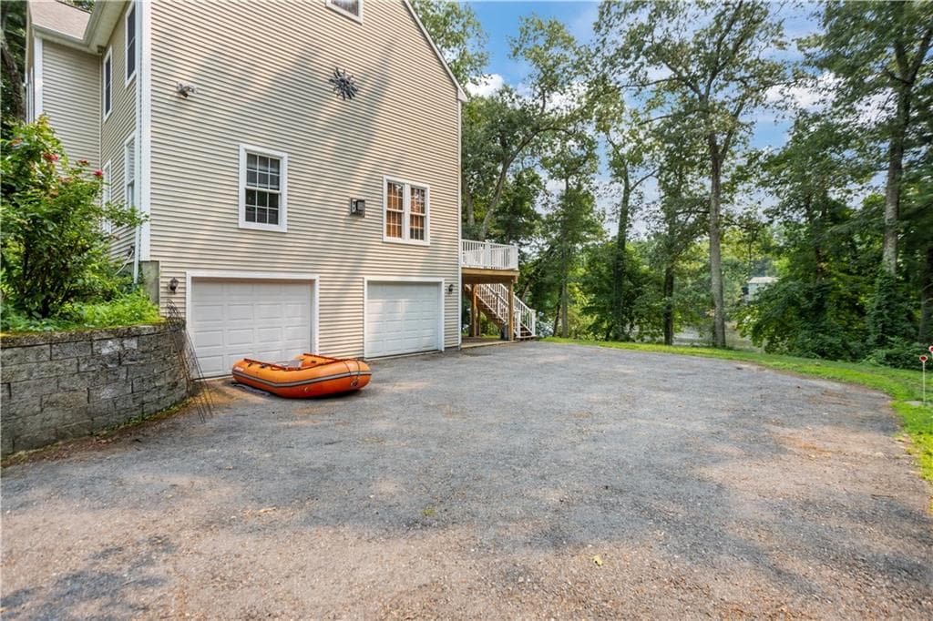Single Family Residence at 22 Breezy Knoll Road, Smithfield, photo 4 of 48