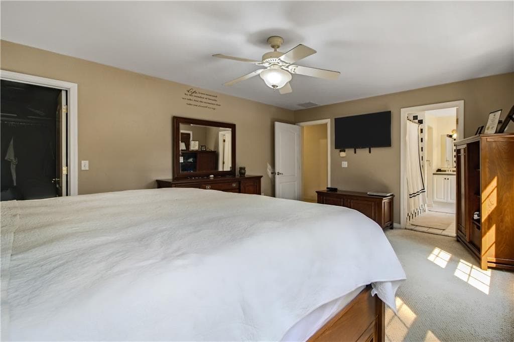 Single Family Residence at 22 Breezy Knoll Road, Smithfield, photo 25 of 48