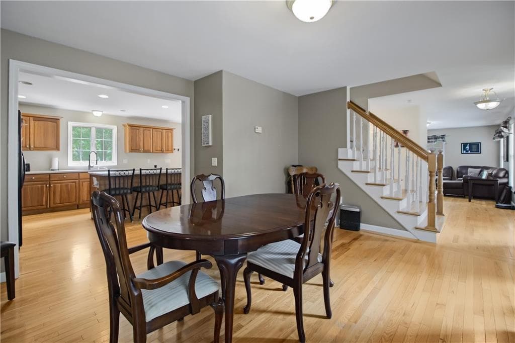 Single Family Residence at 22 Breezy Knoll Road, Smithfield, photo 21 of 48