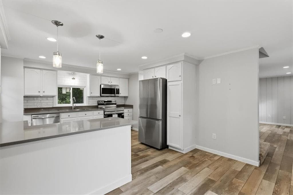Single Family Residence at 109 Olive Street, Woonsocket, photo 7 of 41