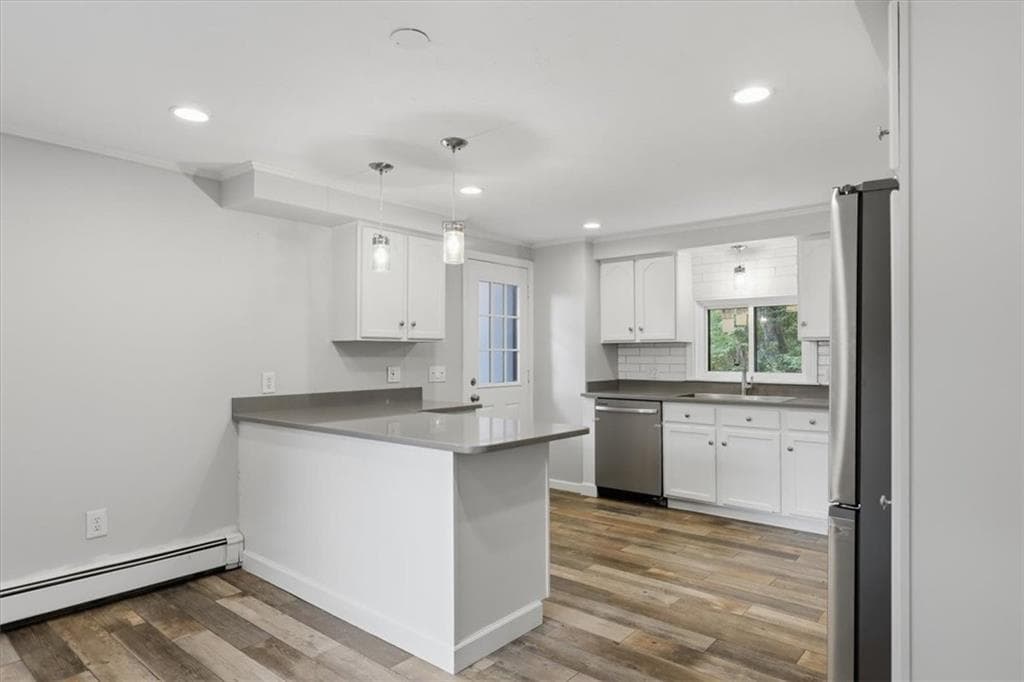 Single Family Residence at 109 Olive Street, Woonsocket, photo 9 of 41