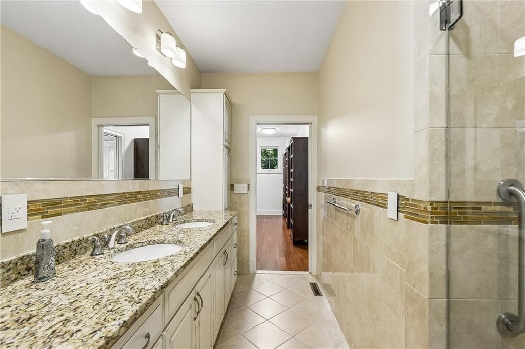 Condominium at 35 West Cove Drive UNIT 35, North Kingstown, photo 18 of 35