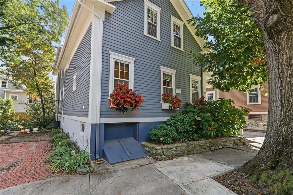 Single Family Residence at 237 Williams Street, Providence, photo 2 of 43