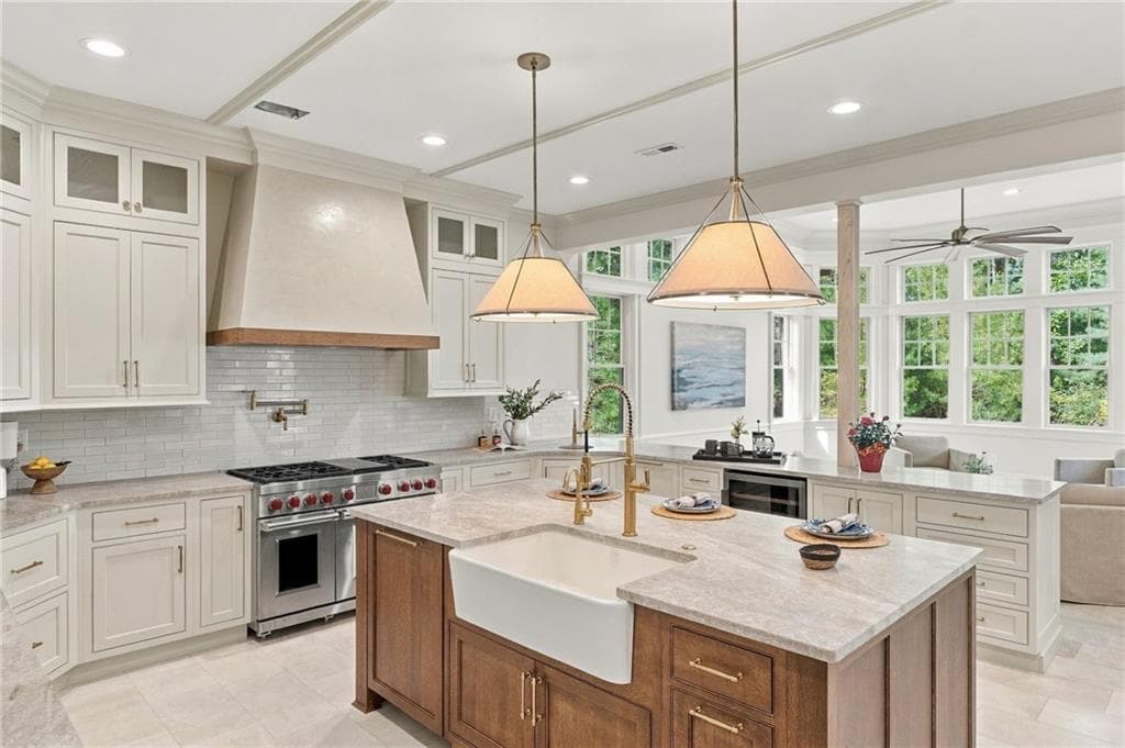 Single Family Residence at 46 Pojac Point Road, North Kingstown, photo 14 of 50