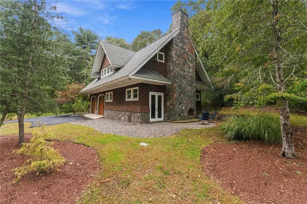 Single Family Residence at 46 Pojac Point Road, North Kingstown, photo 37 of 50